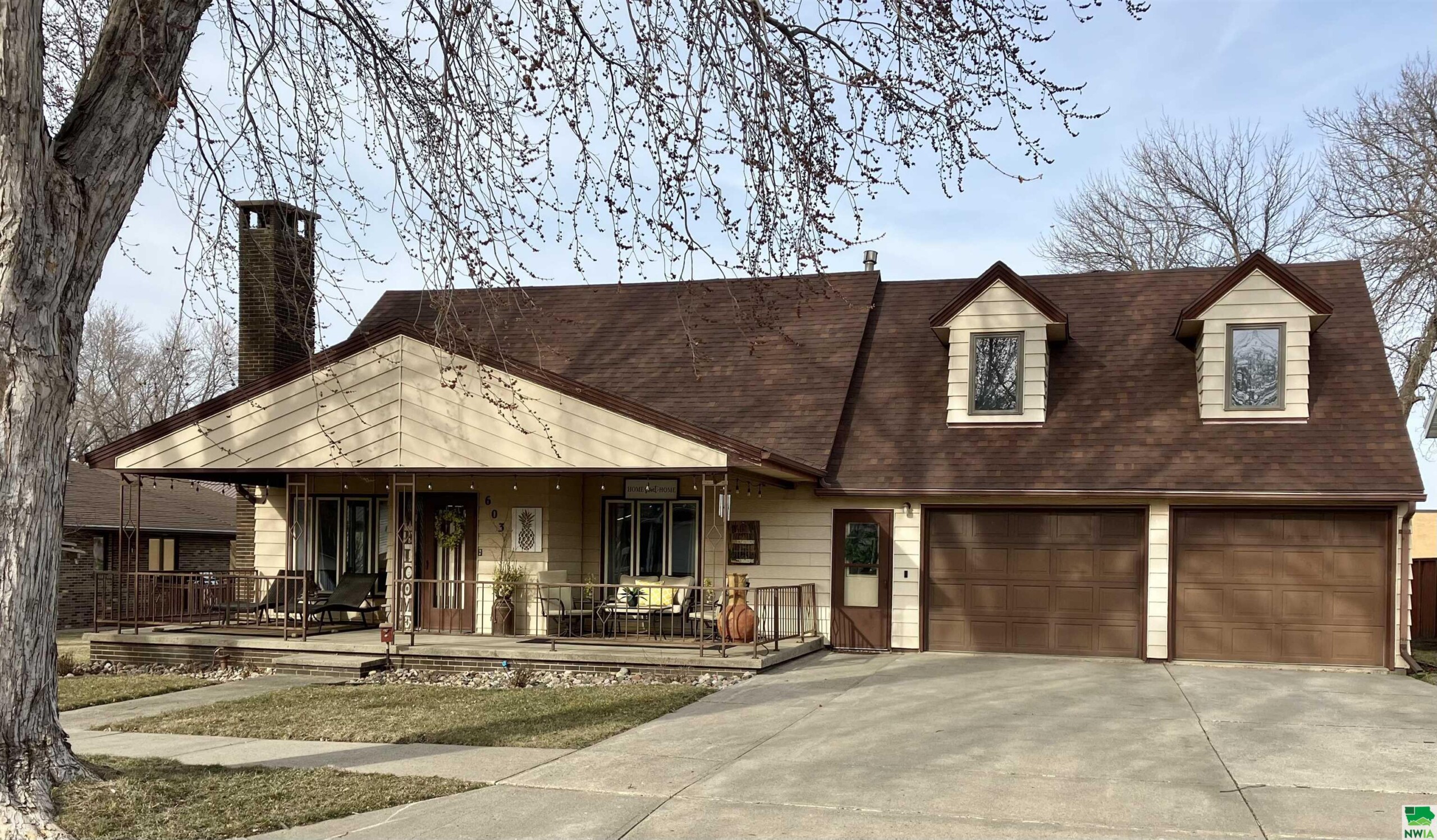 603 Main St. Hospers, IA 51238 Team Realty Services